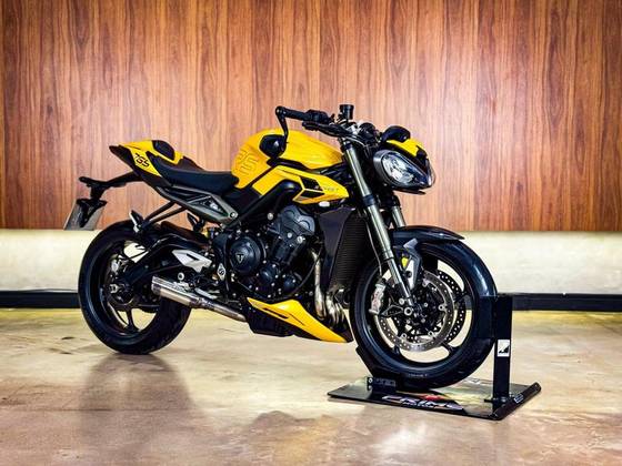 TRIUMPH STREET TRIPLE RS ABS TRIUMPH STREET TRIPLE RS ABS